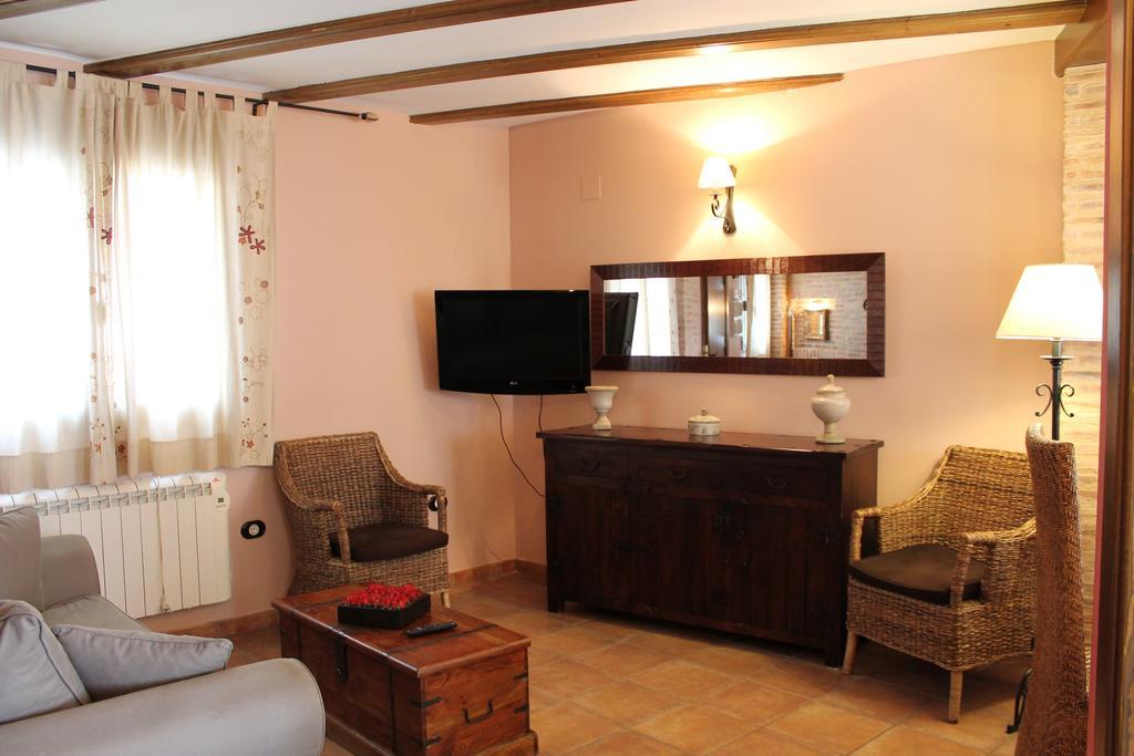 Apartamentos Turísticos Pepe Gea de Albarracín Habitación foto